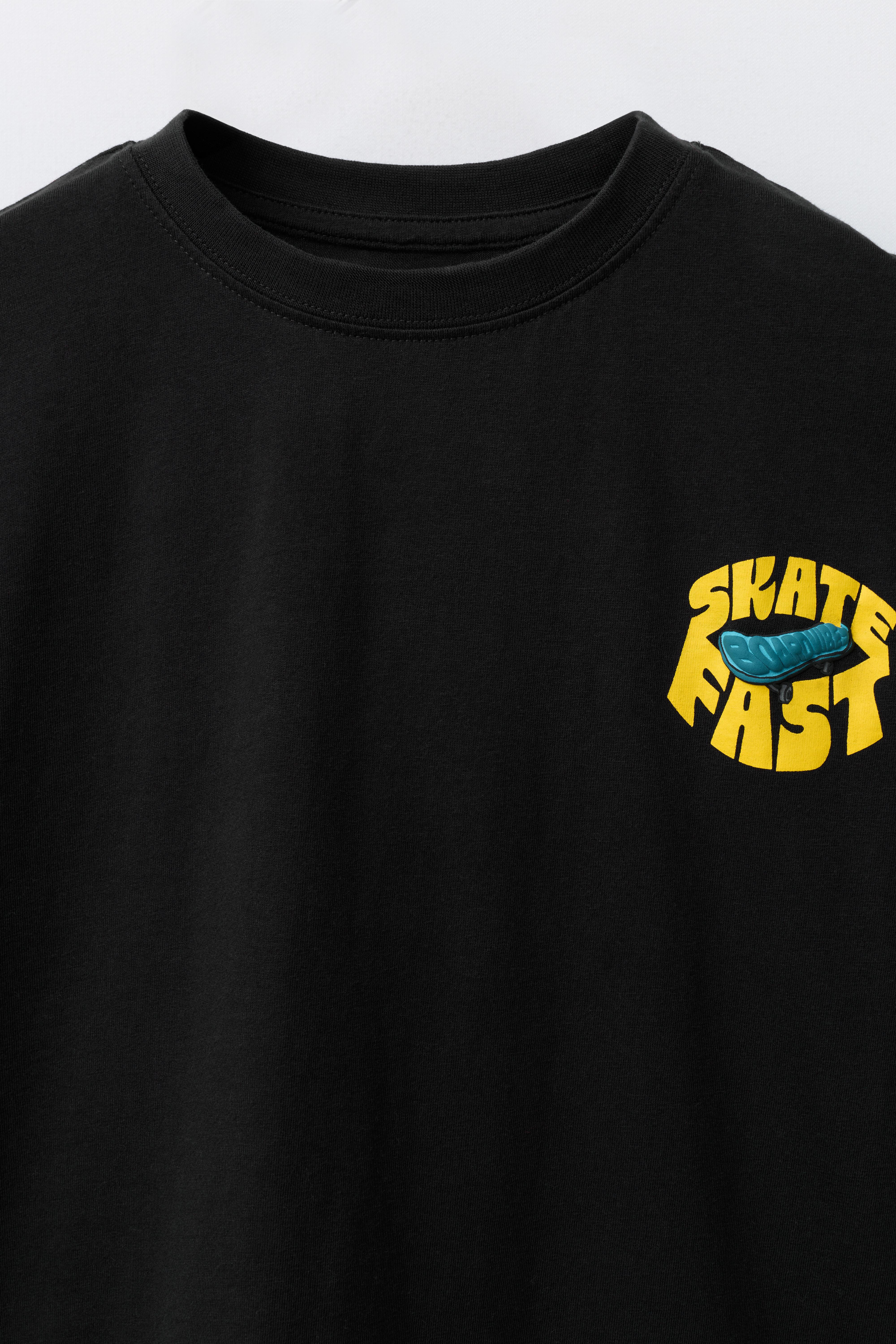 RAISED SKATE T-SHIRT